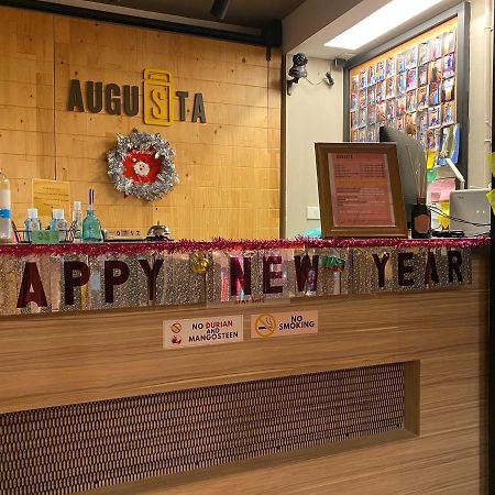Augusta Hostel Bangkok Luaran gambar