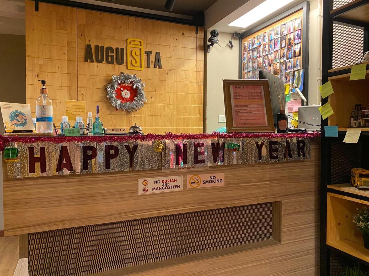 Augusta Hostel Bangkok Luaran gambar